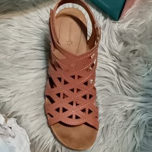 baretraps toshia gladiator wedge sandal